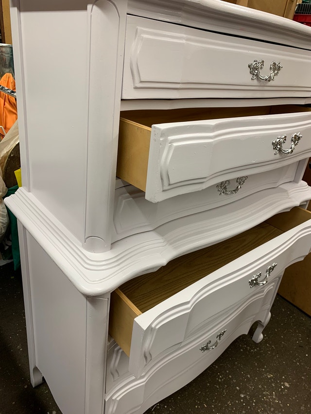 WHITE 6 DRAWER SOLID WOOD FRENCH PROVINCIAL UPRIGHT DRESSER Dressers