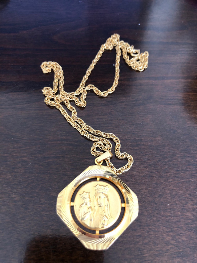 Chaîne avec pendentif  in Jewellery & Watches in La Ronge - Image 3