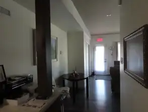 Grand 3 1/2 dans le coeur de Courcelles.