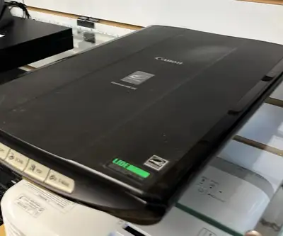 La Boite Informatique 3445 Grande Allée, St-Hubert 514-999-6996 *** Nous achetons vos anciens équipe...