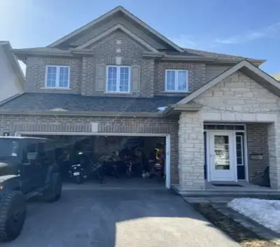 HUGE BARRHAVEN SINGLE HOME... MARKETPLACE (Central Barrhaven). QUIET and SAFE street on a High-end (...