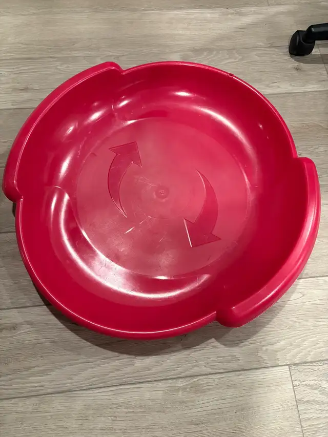 Era Group Saucer Sled in Toys in Oshawa / Durham Region - Image 2