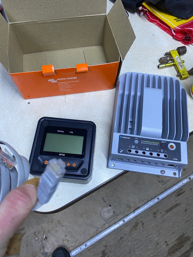 Solar charger in General Electronics in Lloydminster