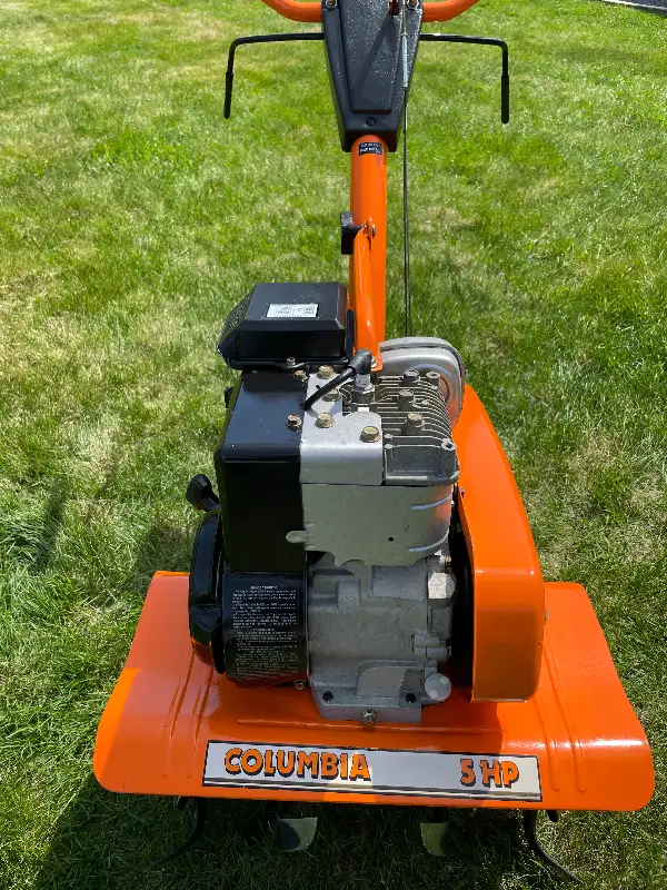 Columbia 5hp rotor tiller in Lawnmowers & Leaf Blowers in Ottawa - Image 4