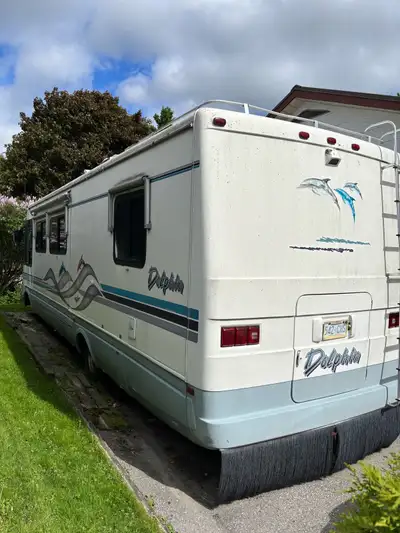 Looking for a rv mechanic or mobile mechanic to trouble shoot or replace the fuel pump in our rv