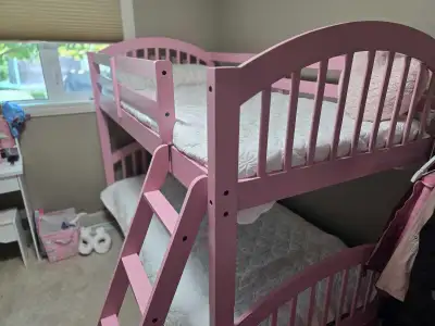 Beautiful new girls bunkbed pink 500