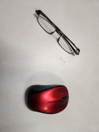See your mouse with reading glasses