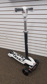Kick scooter for Teen or adults - Brand New - Gift ideas