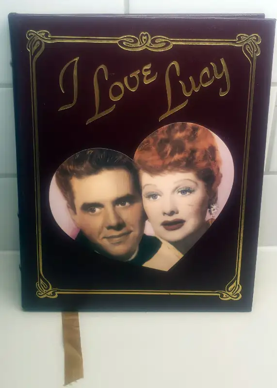 I Love Lucy - The Complete Picture History (Collector's Edition) in Fiction in City of Toronto - Image 2