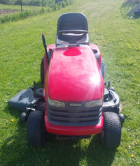 Sears DLT 2000 riding lawn tractor 48-in deck