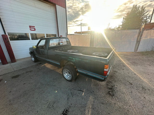 92 dodge ram 50 in Cars & Trucks in Edmonton - Image 3