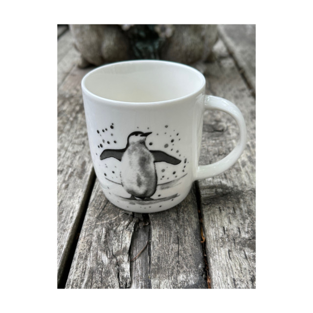 Casa Signature Monochrome Penguin Mug Coffee Tee in Kitchen & Dining Wares in Winnipeg