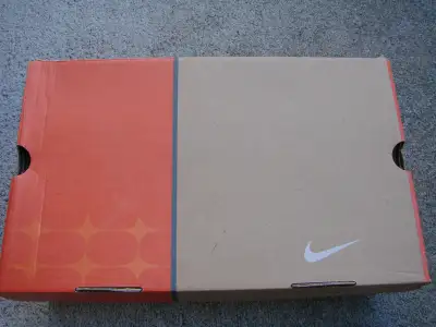 For Sale Nike Air Force 1 B-More size 9.5 The product code 306353-106 belongs to the Nike Air Force...