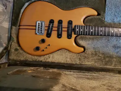 Yamaha SC 1200  electric guitar.neck through lawsuit ., View more
