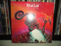 BAT OUT OF HELL!  VINYL LP BY MEATLOAF!