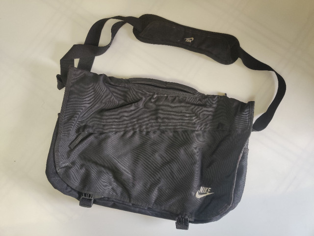Messenger Shoulder    Bags ⎮   Nike Adidas in Other in City of Toronto - Image 2