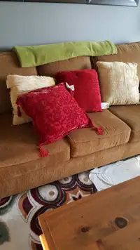 Red Throw Cushions