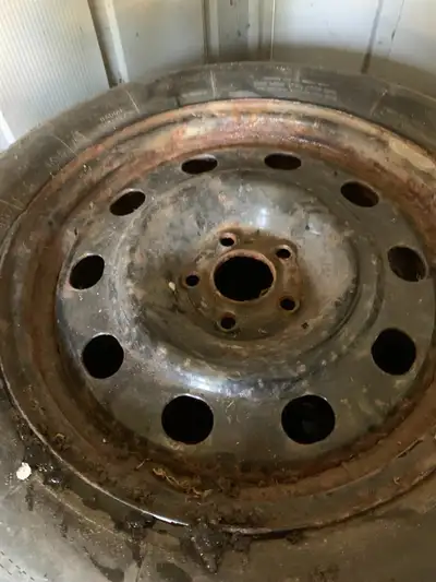 set of 4 winter Rims from 2015 Ford escape. I am selling the Rims. The tires are "FREE" not much tre...