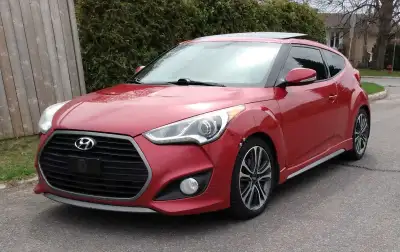 Hyundai Veloster Turbo 2016 , manuelle , équipements complets , toit panoramique , bonne mécanique ,...