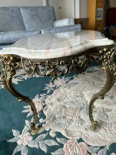 Table basse en marbre et bronze, View more