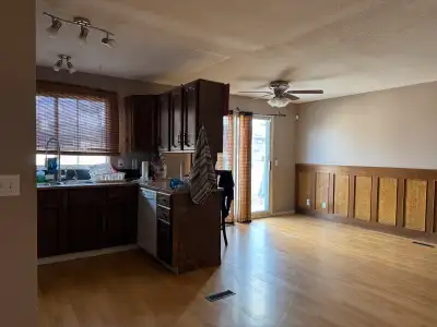 Room Available in 3-Bedroom House – Falsby Place NE Prefer only girls/couples/bro-sis • 2 in sharing...