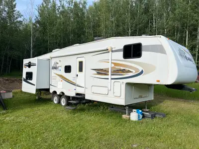 Selling our beautiful 2008 Jayco eagle 31.5 BHDS. We’ve owned this trailer since 2018 and are sad to...
