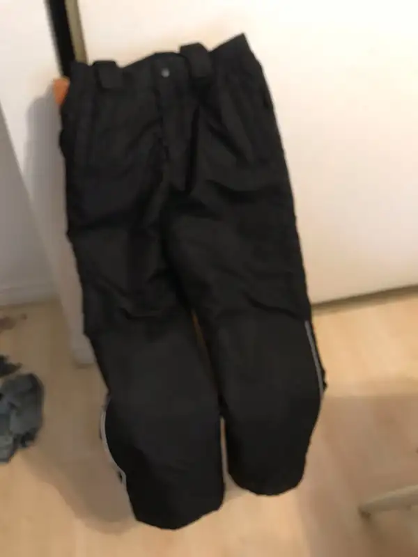 snow pants (for kids 160 cm height) for sale in Kids & Youth in Mississauga / Peel Region - Image 2