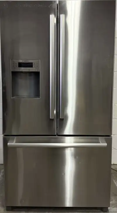 Refrigerator “BOSCH” 36” wide Dimensions: H70/W36/D33 Model: B26FT70SNS SALE PRICE after discount: $...