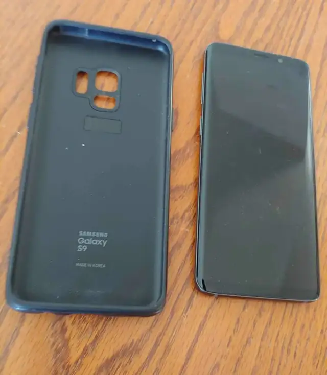 Samsung galaxy s9 in Cell Phones in Lethbridge - Image 6