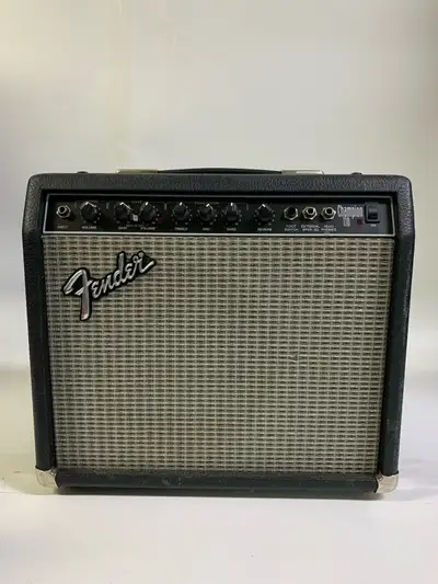 Fender Champion 110 combo amp. Reliable and powerful solid-state amplifier with great clean tone. •...