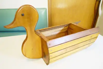 HAND CRAFTED SLAT  FOLK ART WOODEN DUCK FLOWER PLANTER BOX, View more