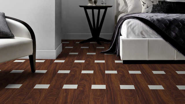  Flooring Installers and tile with 15 years experience!  in Flooring in Oshawa / Durham Region