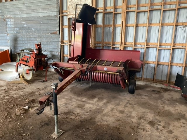 New Holland 166 Merger/Inverter in Farming Equipment in New Glasgow - Image 2