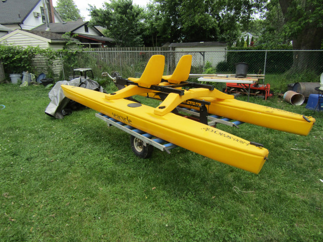 Seacycle Pontoon Boat in Canoes, Kayaks & Paddles in St. Catharines