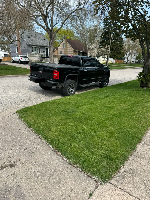 2014 GMC Sierra, Lifted - AS-IS in Cars & Trucks in Sarnia - Image 3