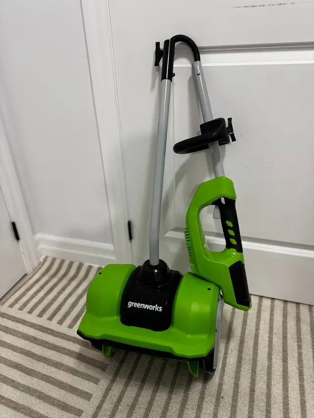 Greenworks 40V 12” Brushless Snow Shovel – Open Box ❄️ in Outdoor Tools & Storage in Kitchener / Waterloo - Image 2