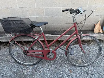 Simcoe 7-Speed Step-Through Bicycle, View more