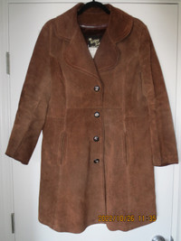 VINTAGE Winnipeg Leather zip out lining coat