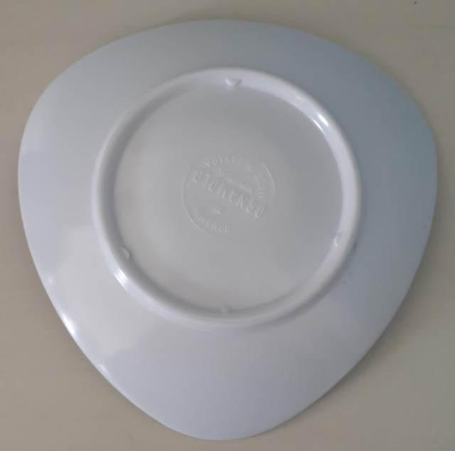 Vintage Air Canada Galaxy melamine ashtray - pristine condition in Arts & Collectibles in Markham / York Region - Image 6