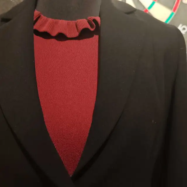 Tristan & Iseut Blazer in Women's - Tops & Outerwear in City of Toronto - Image 10