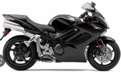 2009 VFR800 -Left/right calipers -Left/right rotors -right side handle bar