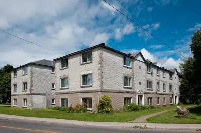 chambre à louer, lachine 700$/mois  room for rent