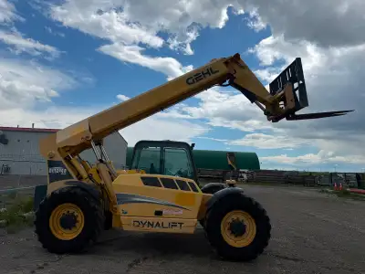 Fully loaded only 3047 hr. Machine lifted 12k, has max reach of 40 ft. Crab walk, 4 wheel steer.. 4...