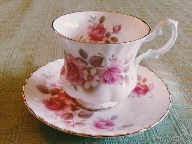 ROYAL ALBERT, BONE CHINA DEMITASSE - PINK ROSES in Arts & Collectibles in City of Toronto