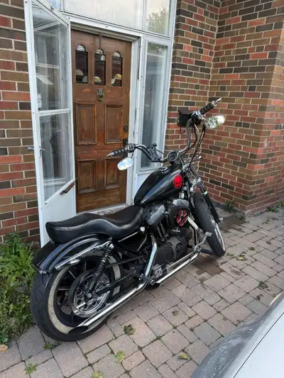 Looking to sell or trade my 99 sportster 883. runs great, will need blinkers and brake light fixed,...