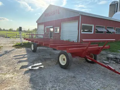 20' bale wagon Horst running gear 2 brand new tires and rims Located in cannington