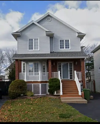 A room for rent in a house that located in a beautiful location of Clayton park area
