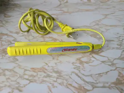 Small hair straightener (lime green), View more