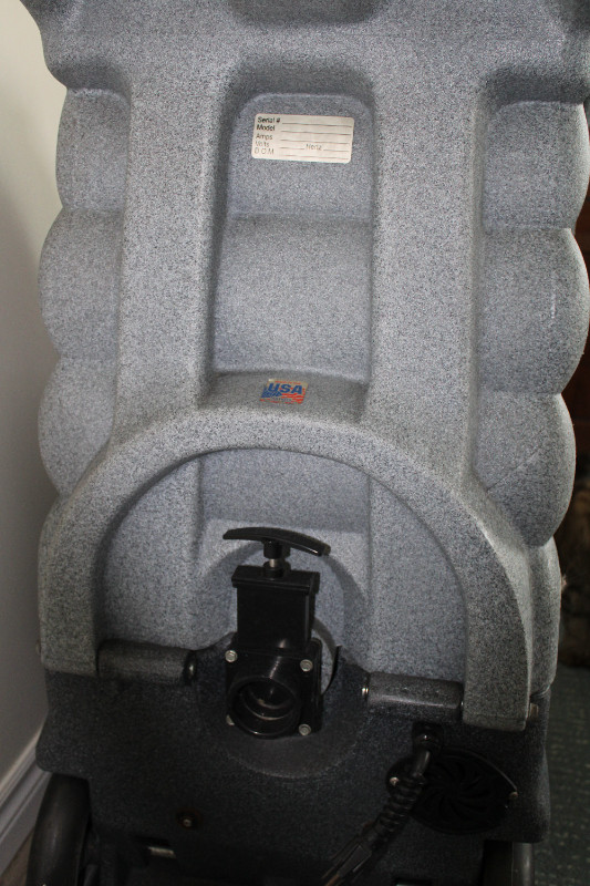 Sniper Extractor Carpet Machine in Other Business & Industrial in City of Toronto - Image 2