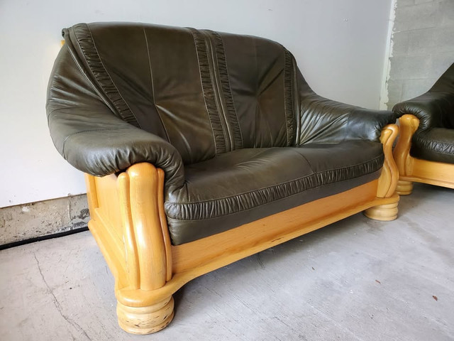 Buffalo real leather with solid oak frames couches, can deliver in Couches & Futons in Peterborough - Image 4